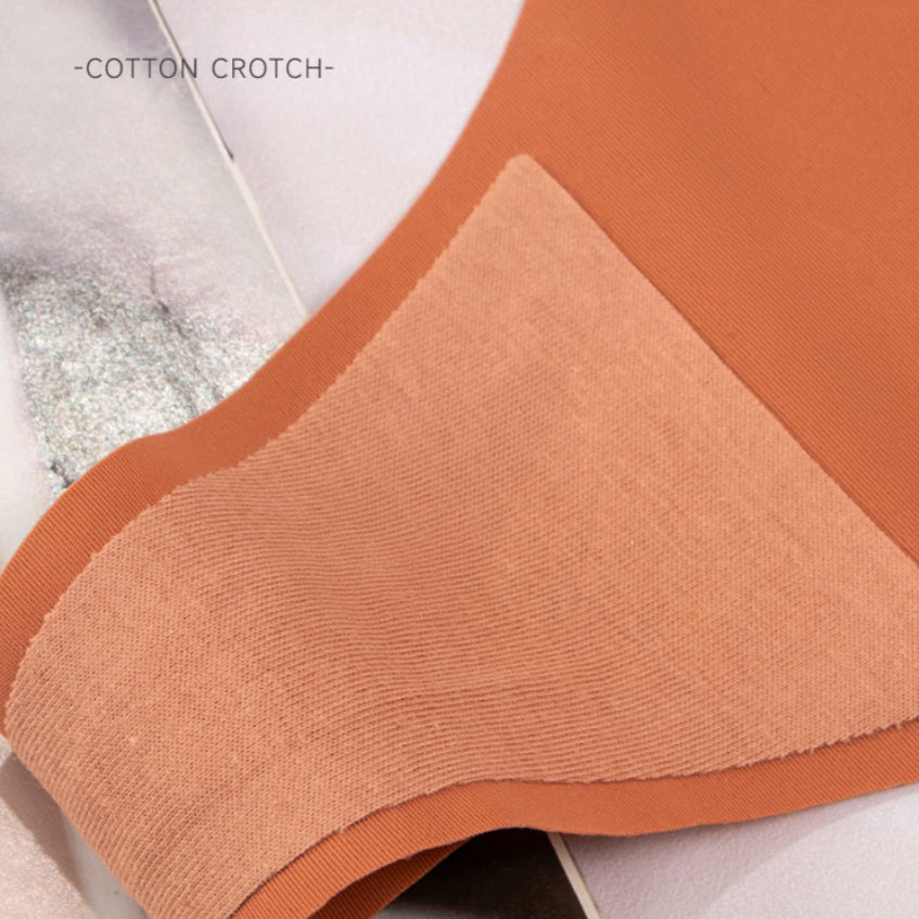 Shelliy Seamless Scalloped Low-Rise Brief featuring premium soft fabric and comfortable stretch waistband — Elegant everyday essential (View 1)