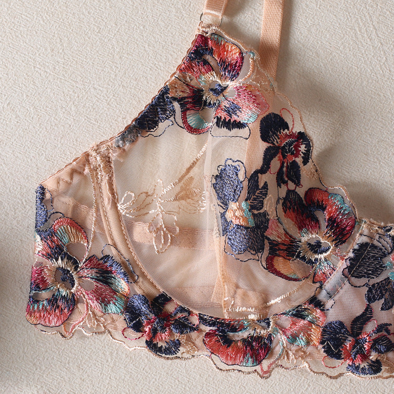 Shelliy Romantic Embroidered Floral 4-Piece Lingerie & Thong Set
